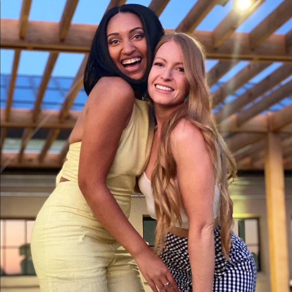 Meet your Posher, Casey - Picture 2 of 3